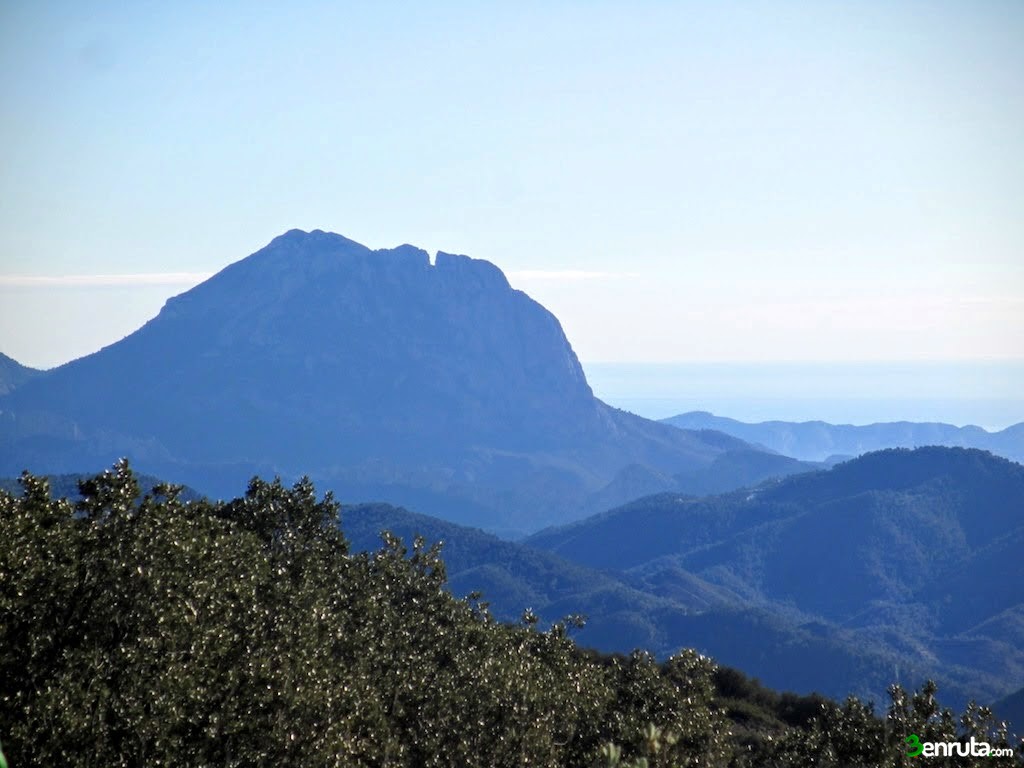 Vista del Puig Campana y Tajo de Roldán