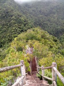 Escalones del Mirador del Espigón Atravesado