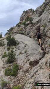 La subida hacia el mirador de Valloré es escarpada pero está bien equipada