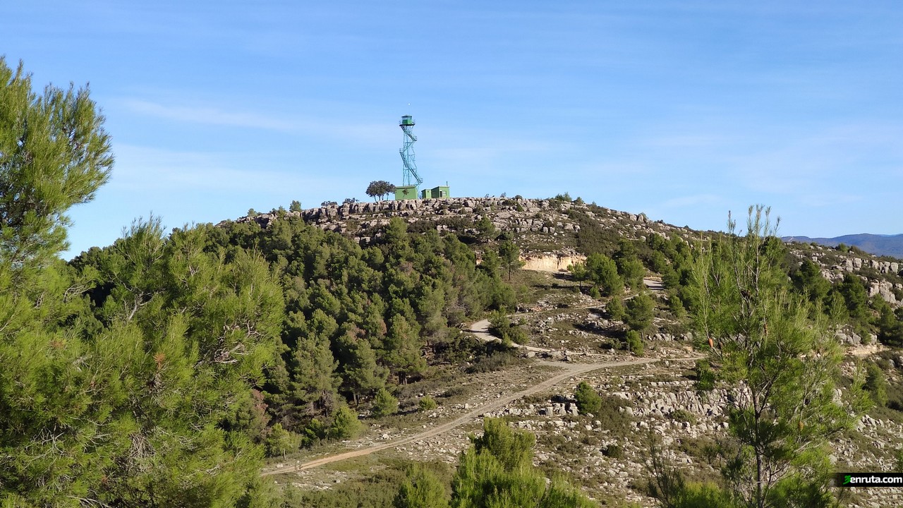 Torre de vigilancia forestal del Pico Sayas
